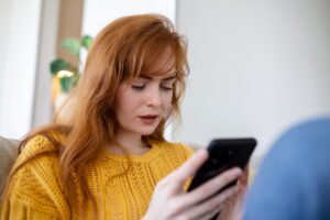 Wie kann ich sehen, ob meine SMS angekommen ist? Welche Möglichkeiten es zur Zustellungsprüfung gib