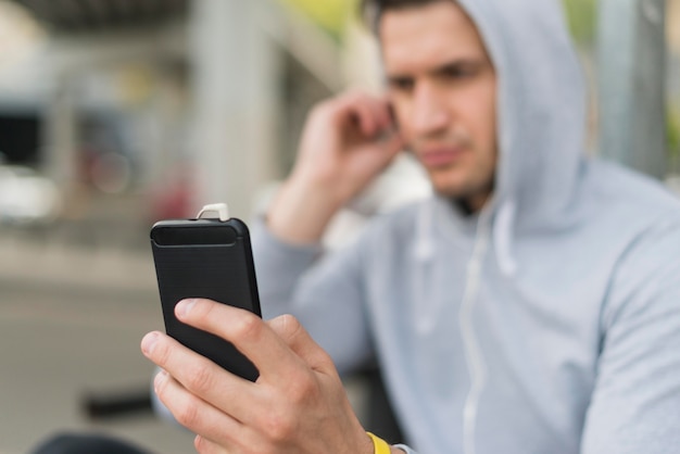 Wie Sehe Ich, Ob Mein Handy Ausspioniert Wird? Anzeichen für Spyware auf dem Smartphone und Schutzmaßnahme